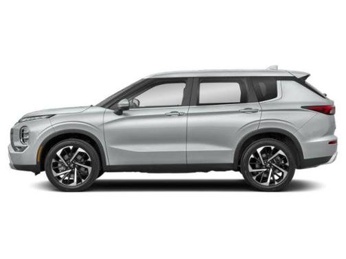 Labrador Black Pearl 2022 Mitsubishi Outlander SE