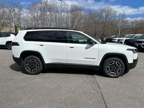 Bright White Clearcoat 2026 Jeep Cherokee Limited