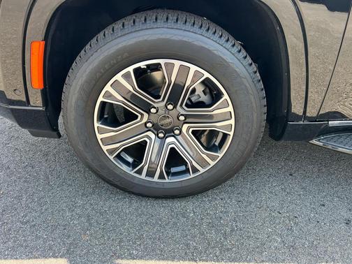 2025 Jeep Wagoneer L Series I 4x4