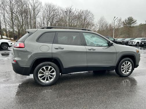 2022 Jeep Cherokee Latitude Lux