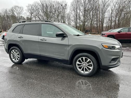 2022 Jeep Cherokee Latitude Lux