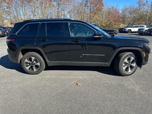 2023 Jeep Grand Cherokee 4xe Base