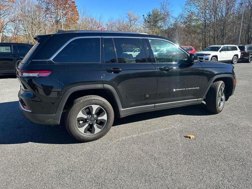 2023 Jeep Grand Cherokee 4xe Base
