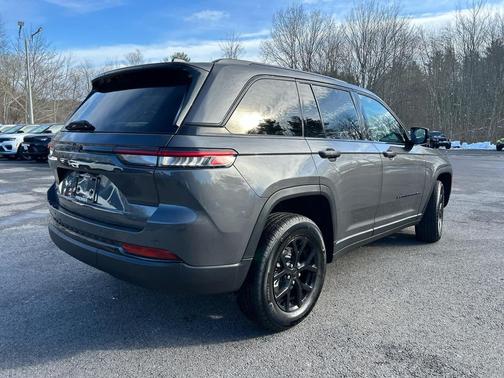 2025 Jeep Grand Cherokee Altitude