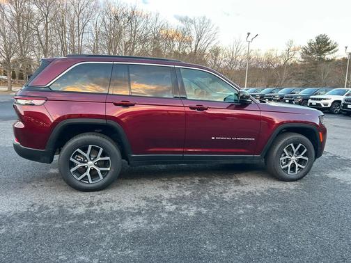 Velvet Red Pearlcoat 2026 Jeep Grand Cherokee Limited