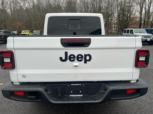 2026 Jeep Gladiator Sport S