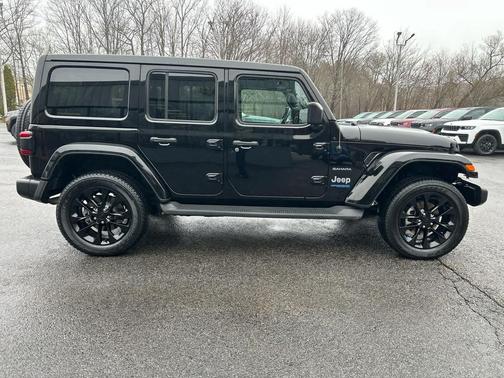2022 Jeep Wrangler Unlimited 4xe Sahara
