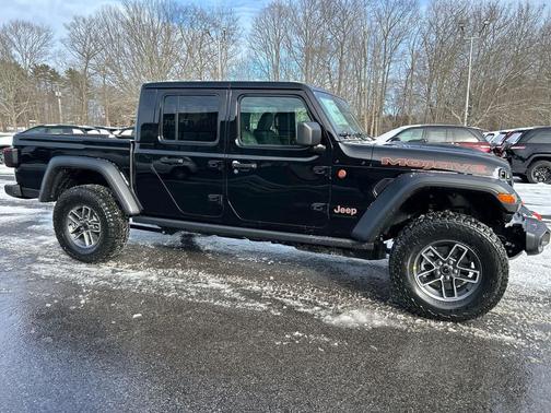2026 Jeep Gladiator Mojave 4x4