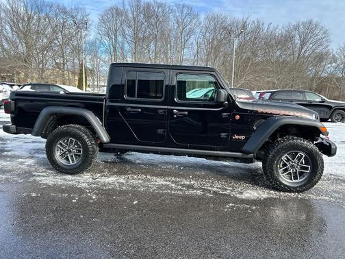 2026 Jeep Gladiator Mojave 4x4