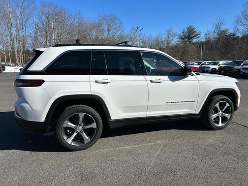 2022 Jeep Grand Cherokee 4xe Base