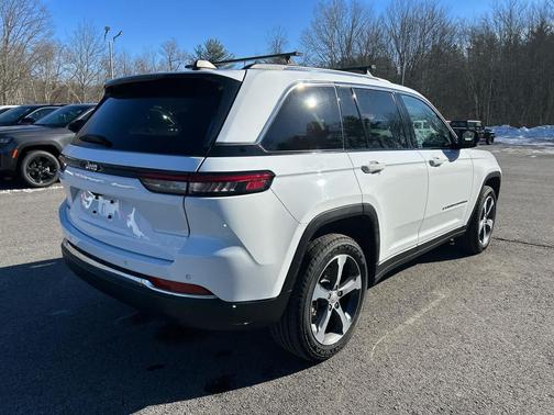 2022 Jeep Grand Cherokee 4xe Base