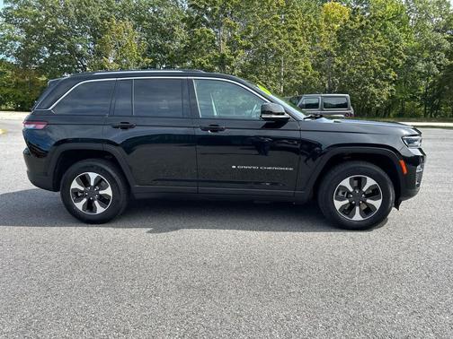 2023 Jeep Grand Cherokee 4xe Base
