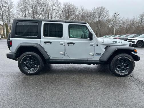 Silver Zynith Clearcoat 2023 Jeep Wrangler 4xe Base