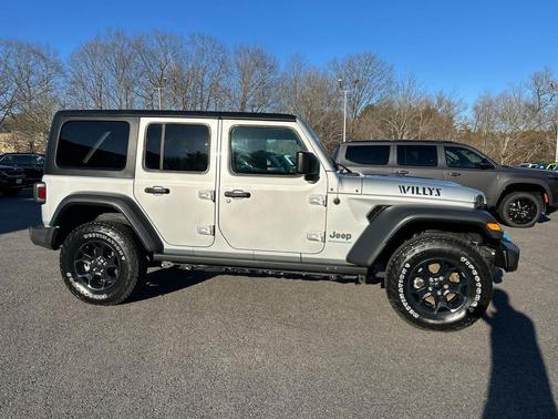 Silver Zynith Clearcoat 2023 Jeep Wrangler 4xe Base