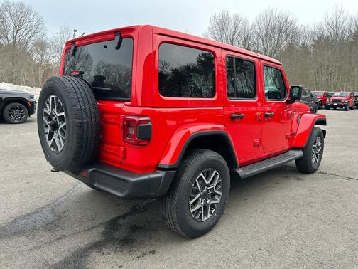 2026 Jeep Wrangler 4-Door Sahara 4x4