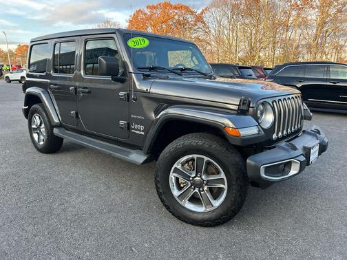 2019 Jeep Wrangler Unlimited Sahara