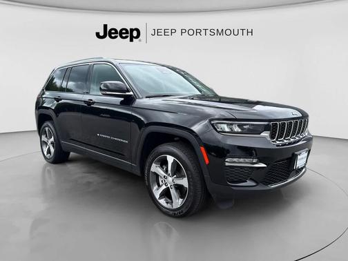Diamond Black Crystal Pearlcoat 2023 Jeep Grand Cherokee 4xe Base
