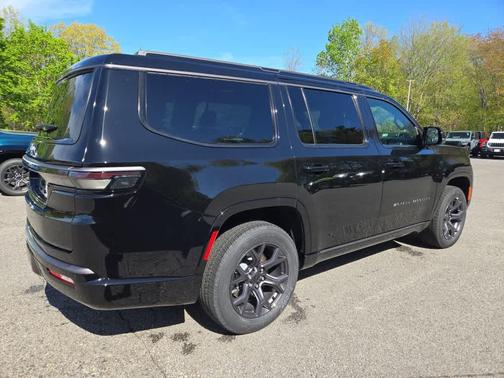 High Gloss Black 2026 Jeep Grand Wagoneer Limited Altitude 4x4