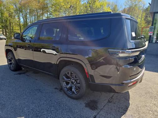 High Gloss Black 2026 Jeep Grand Wagoneer Limited Altitude 4x4