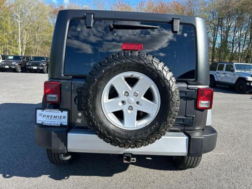 Granite Crystal Metallic Clearcoat 2018 Jeep Wrangler JK Unlimited Sport