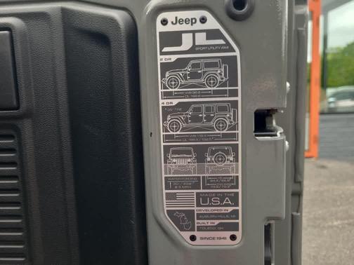 Sting-Gray Clearcoat 2023 Jeep Wrangler 4xe Rubicon