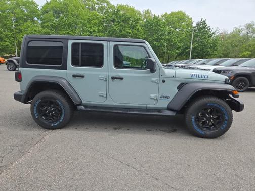 Earl Clearcoat 2023 Jeep Wrangler 4xe Base