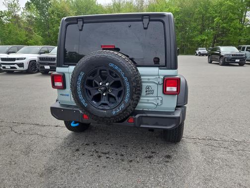 Earl Clearcoat 2023 Jeep Wrangler 4xe Base