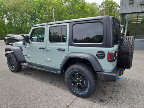 Earl Clearcoat 2023 Jeep Wrangler 4xe Base
