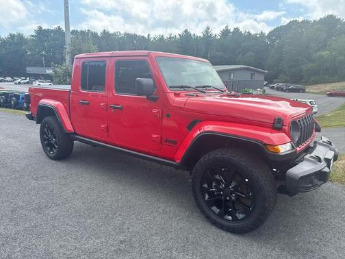 2025 Jeep Gladiator Nighthawk