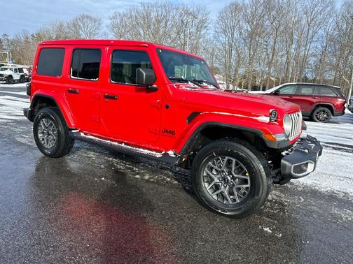 2026 Jeep Wrangler 4-Door Sahara 4x4