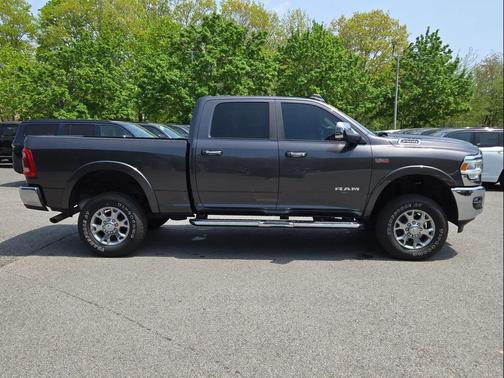 Granite Crystal Metallic Clearcoat 2022 RAM 2500 Laramie Crew Cab 4x4 6'4' Box