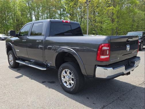Granite Crystal Metallic Clearcoat 2022 RAM 2500 Laramie Crew Cab 4x4 6'4' Box