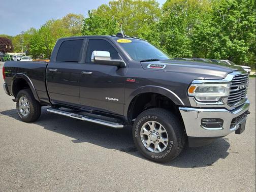 Granite Crystal Metallic Clearcoat 2022 RAM 2500 Laramie Crew Cab 4x4 6'4' Box