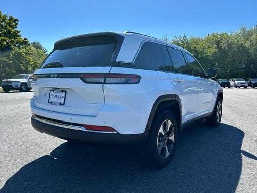 2023 Jeep Grand Cherokee 4xe Base
