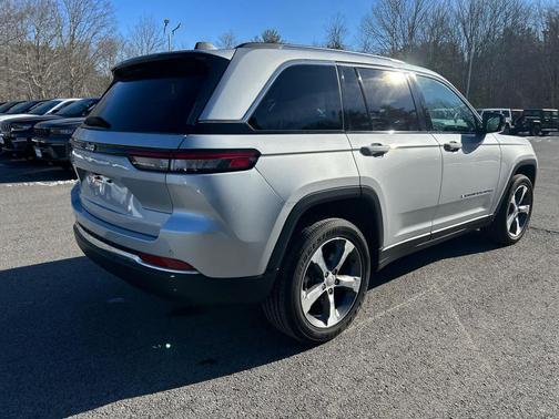 2023 Jeep Grand Cherokee 4xe Base