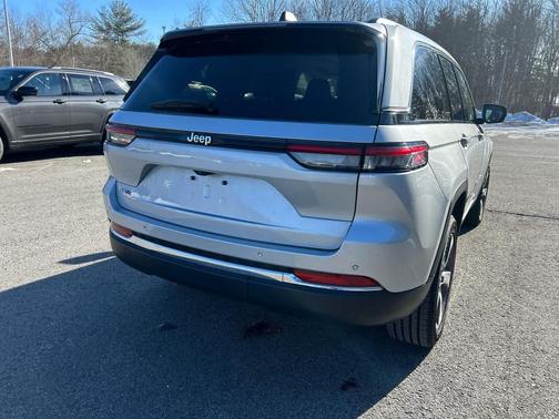 2023 Jeep Grand Cherokee 4xe Base