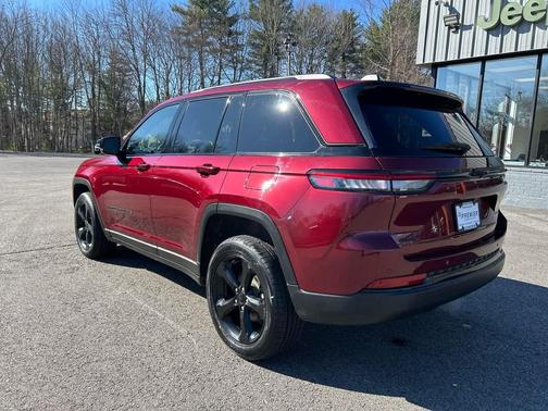 Velvet Red Pearlcoat 2023 Jeep Grand Cherokee Altitude