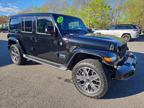 Black Clearcoat 2024 Jeep Wrangler 4xe High Altitude