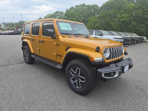 goldilocks 2026 Jeep Wrangler 4-Door Sahara 4x4
