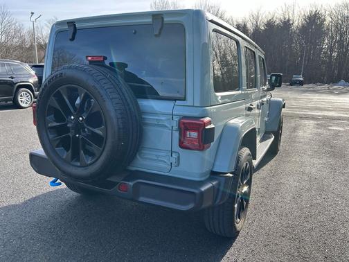 2024 Jeep Wrangler 4xe Sahara