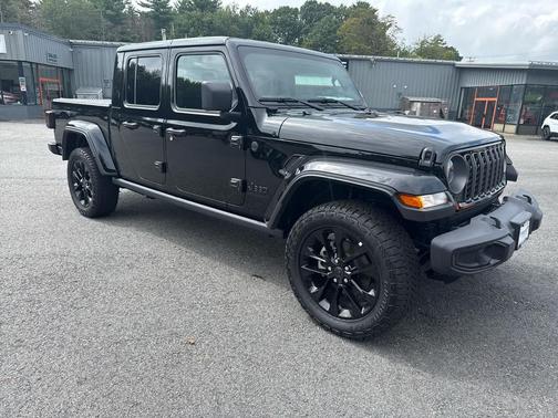 2025 Jeep Gladiator Nighthawk
