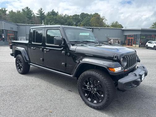 2025 Jeep Gladiator Nighthawk