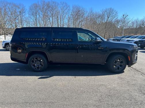 High Gloss Black 2026 Jeep Grand Wagoneer L Limited Altitude 4x4