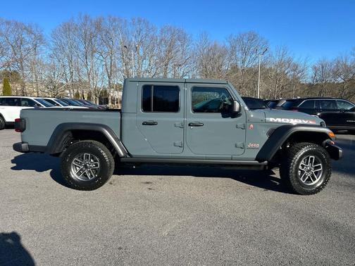 2026 Jeep Gladiator Mojave 4x4