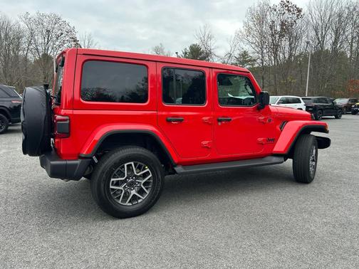 2026 Jeep Wrangler 4-Door Sahara 4x4