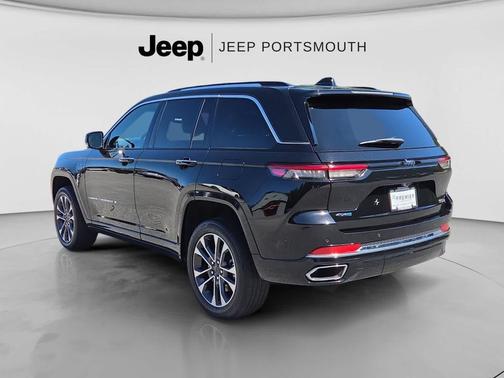 Diamond Black Crystal Pearlcoat 2023 Jeep Grand Cherokee 4xe Overland