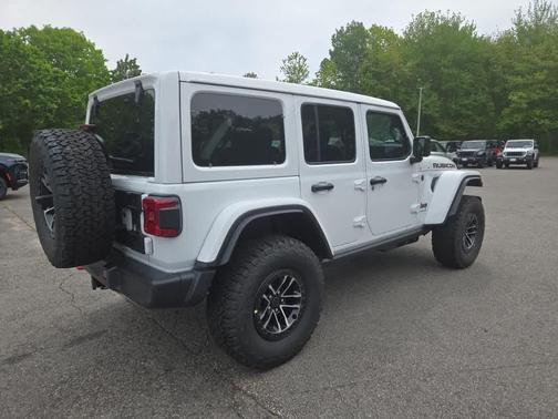 Bright White Clearcoat 2026 Jeep Wrangler Rubicon