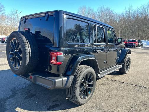 2022 Jeep Wrangler Unlimited 4xe Sahara