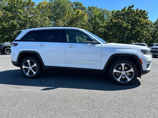 2023 Jeep Grand Cherokee 4xe Base