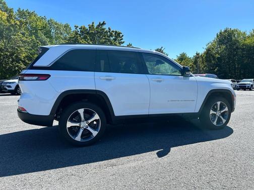 2023 Jeep Grand Cherokee 4xe Base